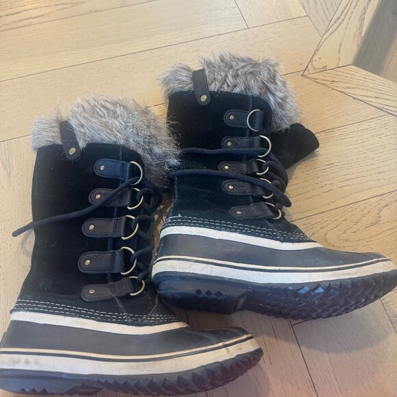 Sorel Joan of Arctic Boots - Picture 3 of 5